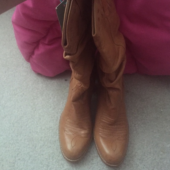 Jessica Simpson Boots - Picture 3 of 3